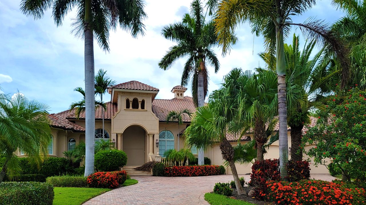 Luxury mansion home tour — real estate video editing for realtors and agents